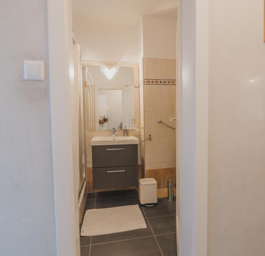 Apartment Southern Living By Jr City - Visit & Shop In Vosendorf Wien